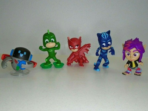 Masks figure bundle - masks,
