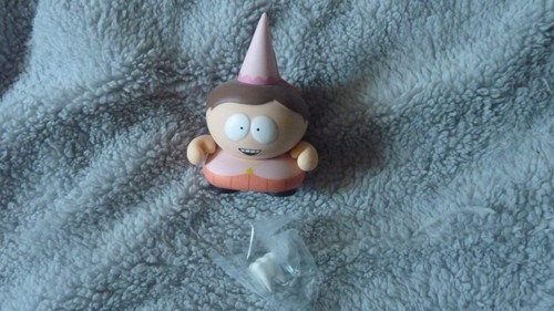 Kidrobot south park many faces - south,