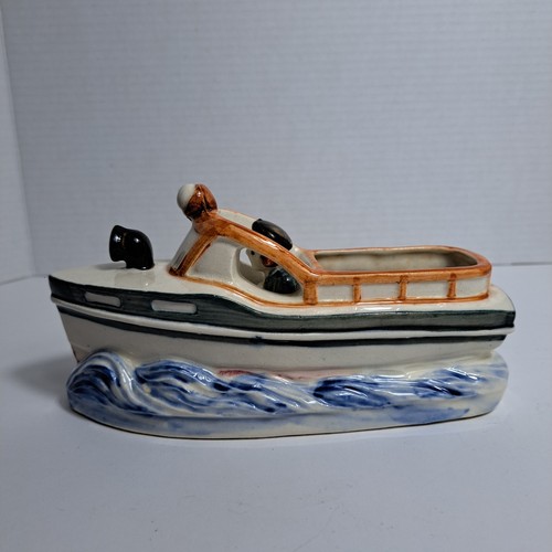 Vintage cabin cruiser boat - cabin,