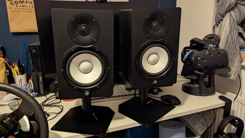 Yamaha hs7 speakers with - yamaha,