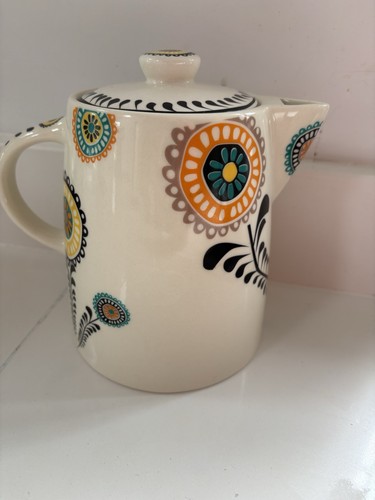 Hannah turner teapot - hannah, hedgerow