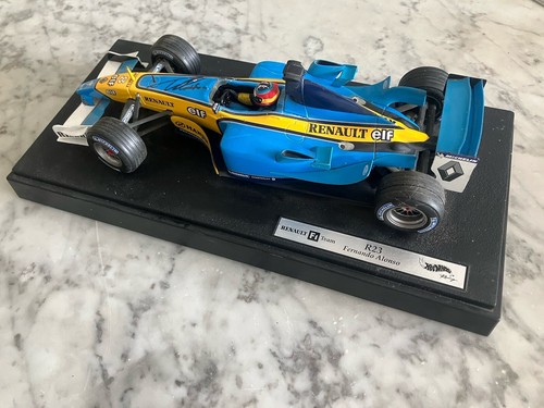 Signed hot wheels f1 - *signed*,