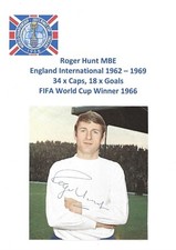ROGER HUNT ENGLAND INT 1962-69