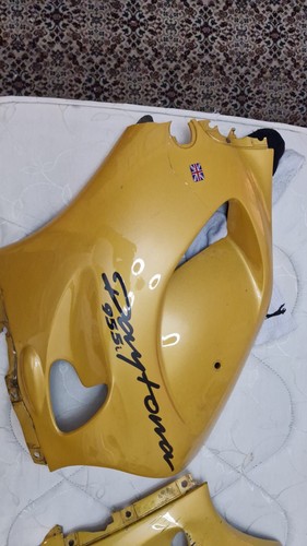 Triumph daytona 955i right - triumph,
