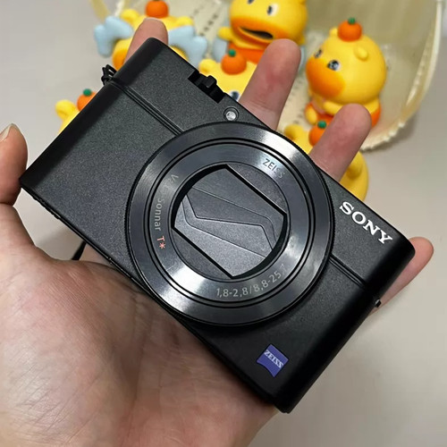 New sony cyber - new,