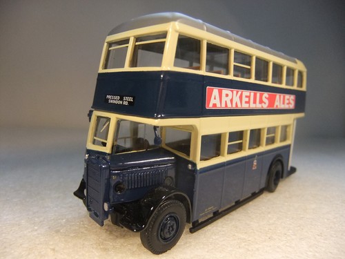 Corgi red boxed royal - -,