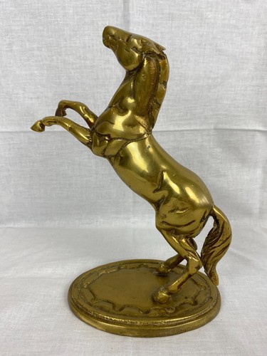 Stunning brass sculpture - stunning, a