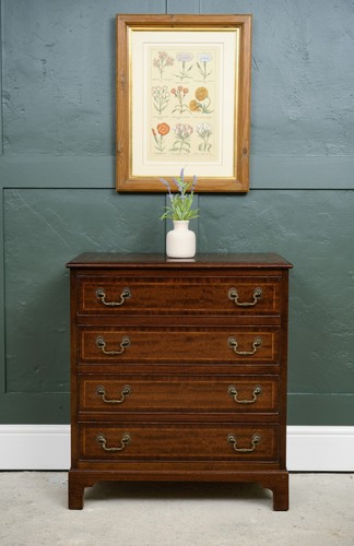 Small regency style chest - small,