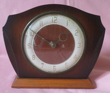 RETRO WOOD MANTLE CLOCK BENTIMA GREAT BRITAIN - WORKING
