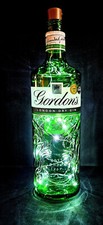 Gordon's London Dry Gin lamp
