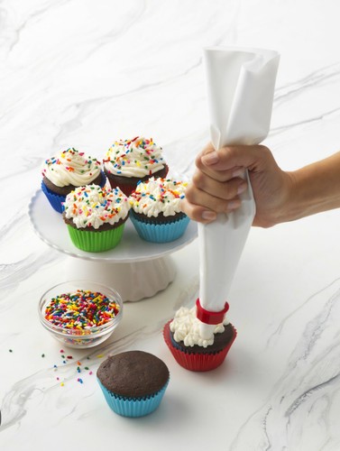 Reusable cake piping icing - cake,