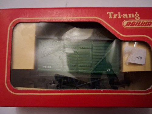 Tri ang hornby r11 goods - r11, van