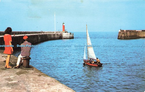R570862 harbour entrance - harbour,