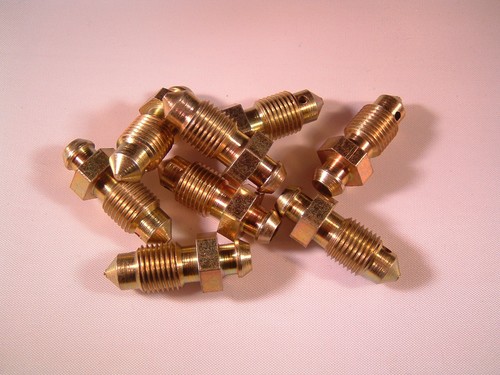 M10 1mm bleed screw nipple - m10, x