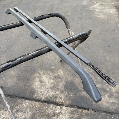 Roof rails left and right - and,