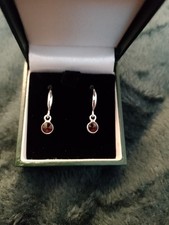 Delicate Round Garnet Stones