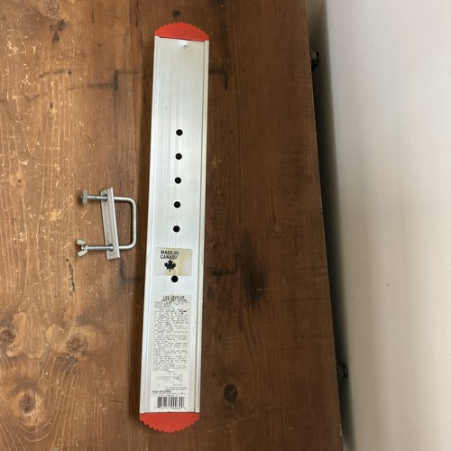 Extension ladder leg leveler - leg,