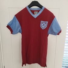 West Ham Medium Score Draw Official Retro Bobby Moore #6 PIT TO PIT 20"