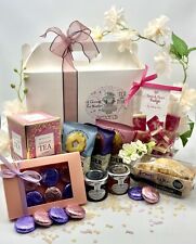 Christmas AFTERNOON TEA HAMPER