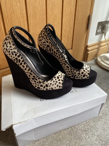 Box faith wedge sandals - bn,