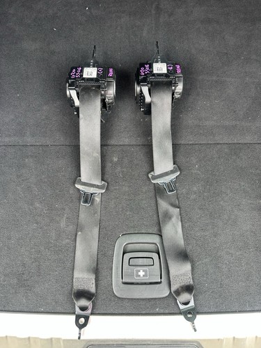 G20 g21 rear seat belt - seat,