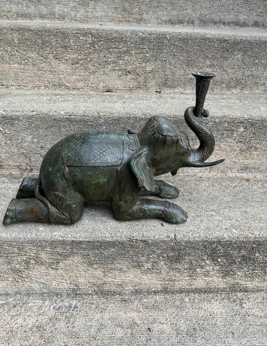 Antique bronze kneeling - antique,