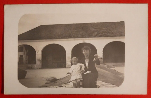 Postcard woman and girl - woman,