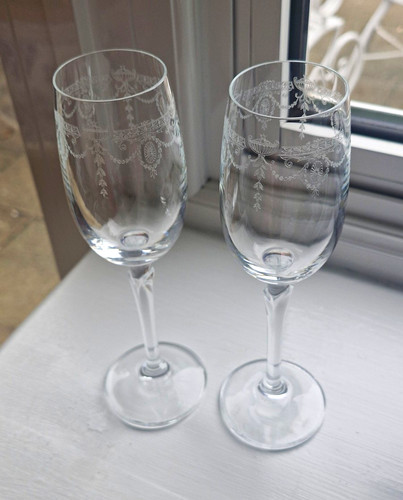 Etched glass champagne - etched,