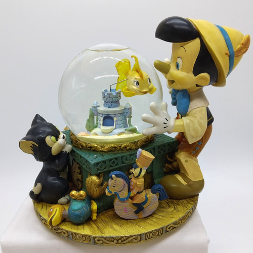Disney pinocchio toyland - pinocchio, by