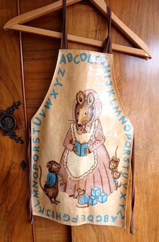 Vintage cottagecore mouse - vintage,