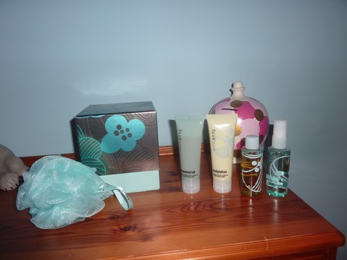 Fcuk pure mini hatbox - mini,