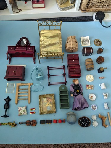 Vintage dollhouse - vintage,