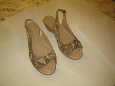 Ladies shoes ‘ Footglove ‘