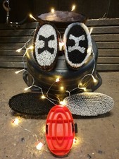 Haas Brush Set Dark Bay/Black Horses, 6 Brushes Including Free Curry Comb/Bag