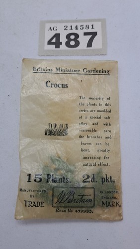 Britains 54mm cast lead - , garden
