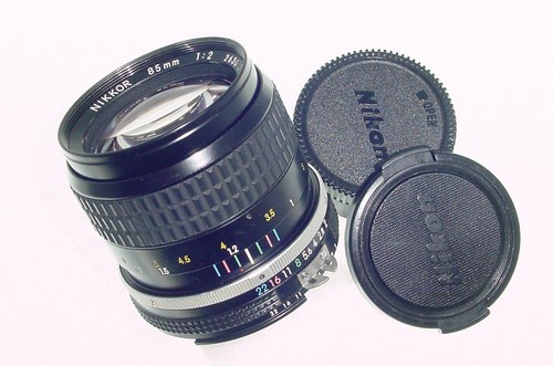 Nikon 85mm ai nikkor - f/2,