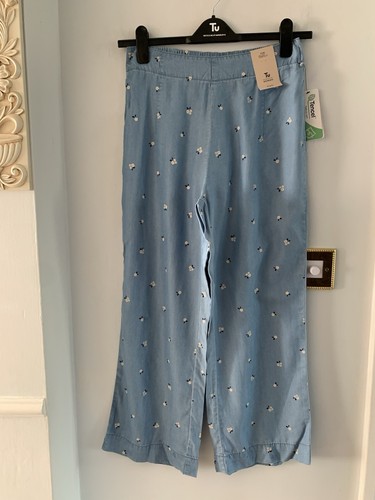Bnwt tencel floral - by, tu