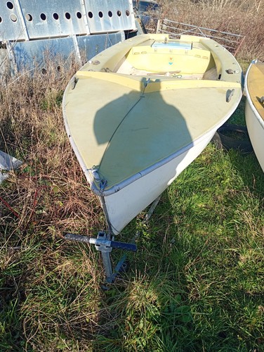 Wayfarer sailing dinghy hull - wayfarer,