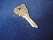 1 x Key Blank E122A by DL for British Layland RCL Yale Cylinder Door Lock Silver