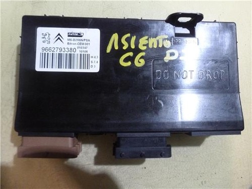Right seat control unit - right,