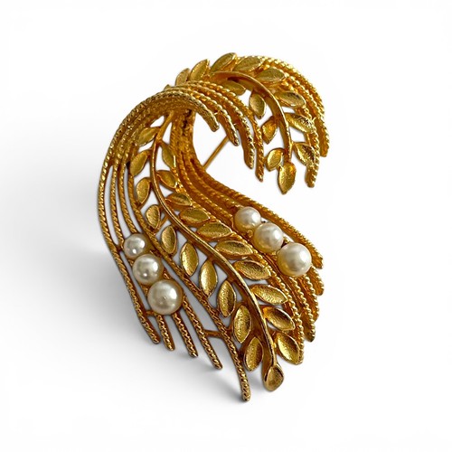 Vintage lisner feather - feather, brooch