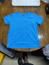 Nike Athletic swoosh tee size