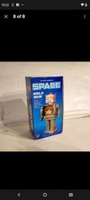 Vintage Retro Battery Operated ME 100 Space Walk Man Robot Metal Tin Toy
