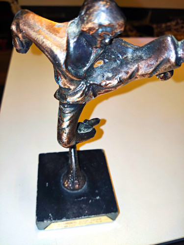 Vintage cast metal martial - metal,