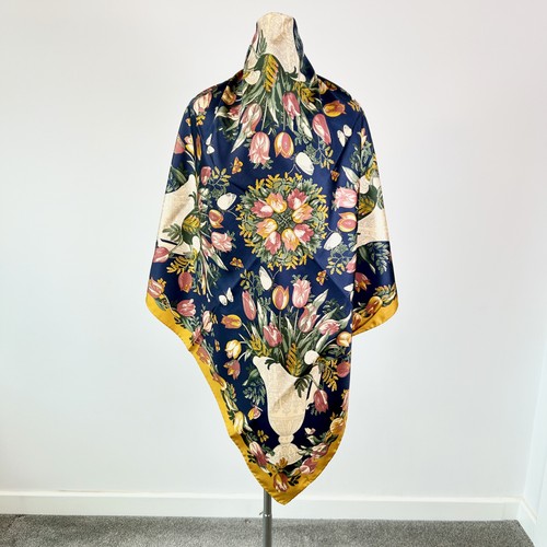 Past times silk - times, scarf