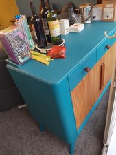 Wine Bar & 2 Bar Stools