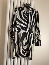 PRETTYLITTLETHING Size 10