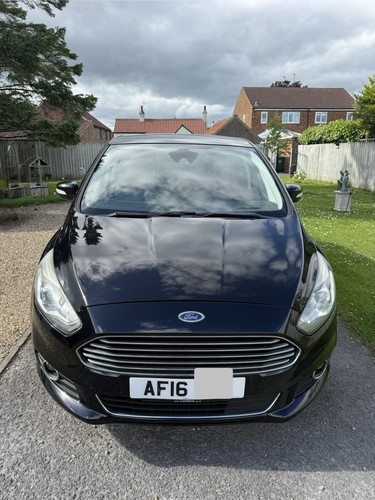 2016 black seater ford max - 7,