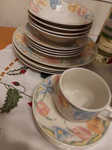 Piece floral crockery - floral,