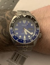 Seiko Men's Black/Blue Watch - SKX009